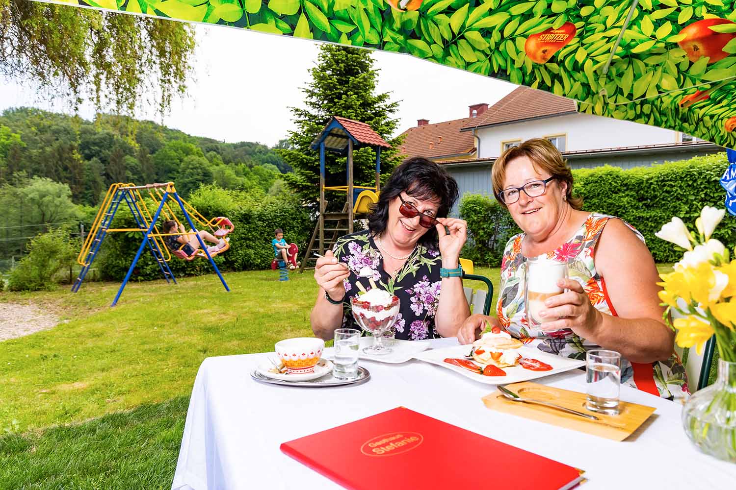Wirtshaus Räumlichkeiten draußen mit Spielplatz