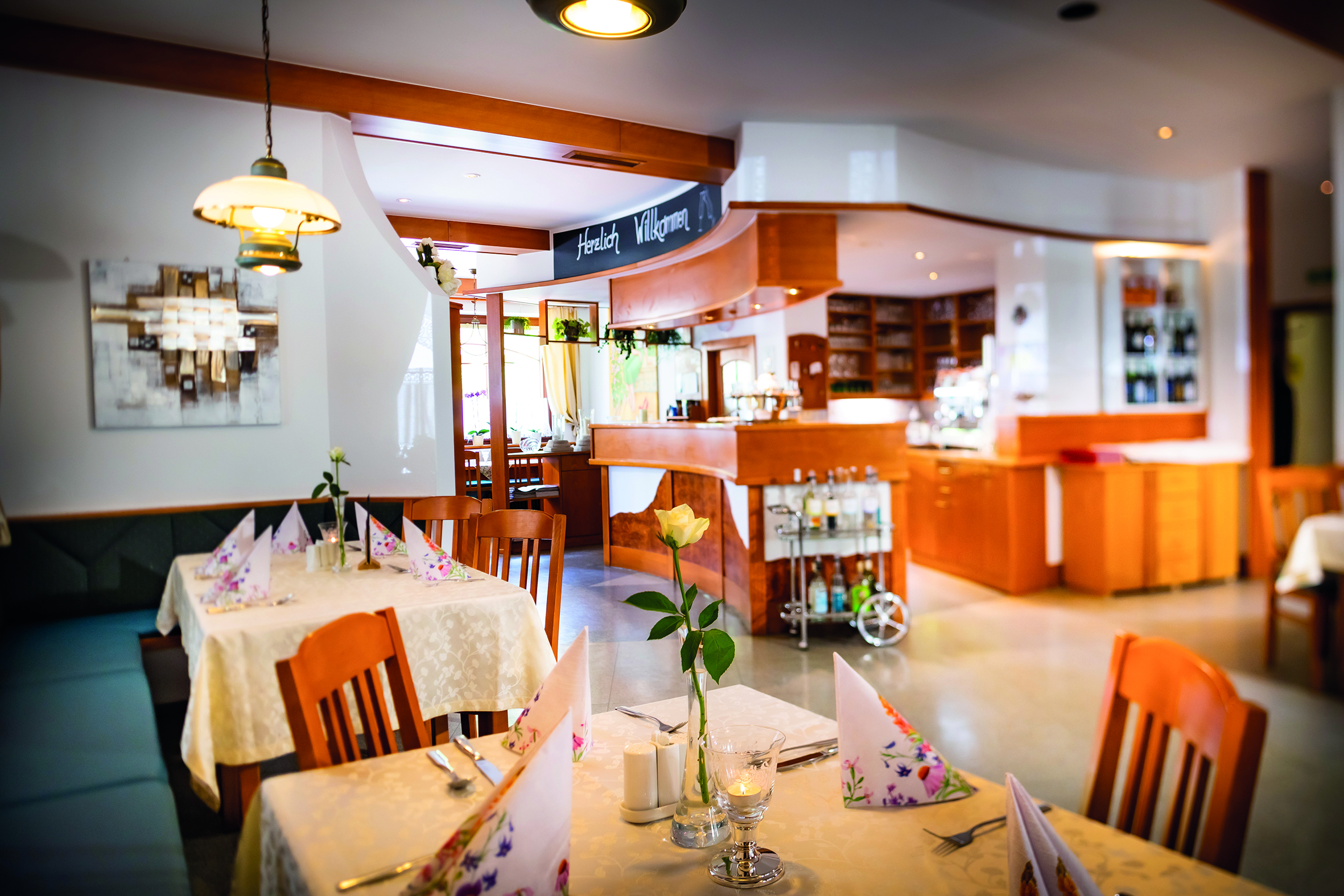 Wirtshaus Bar und Tische